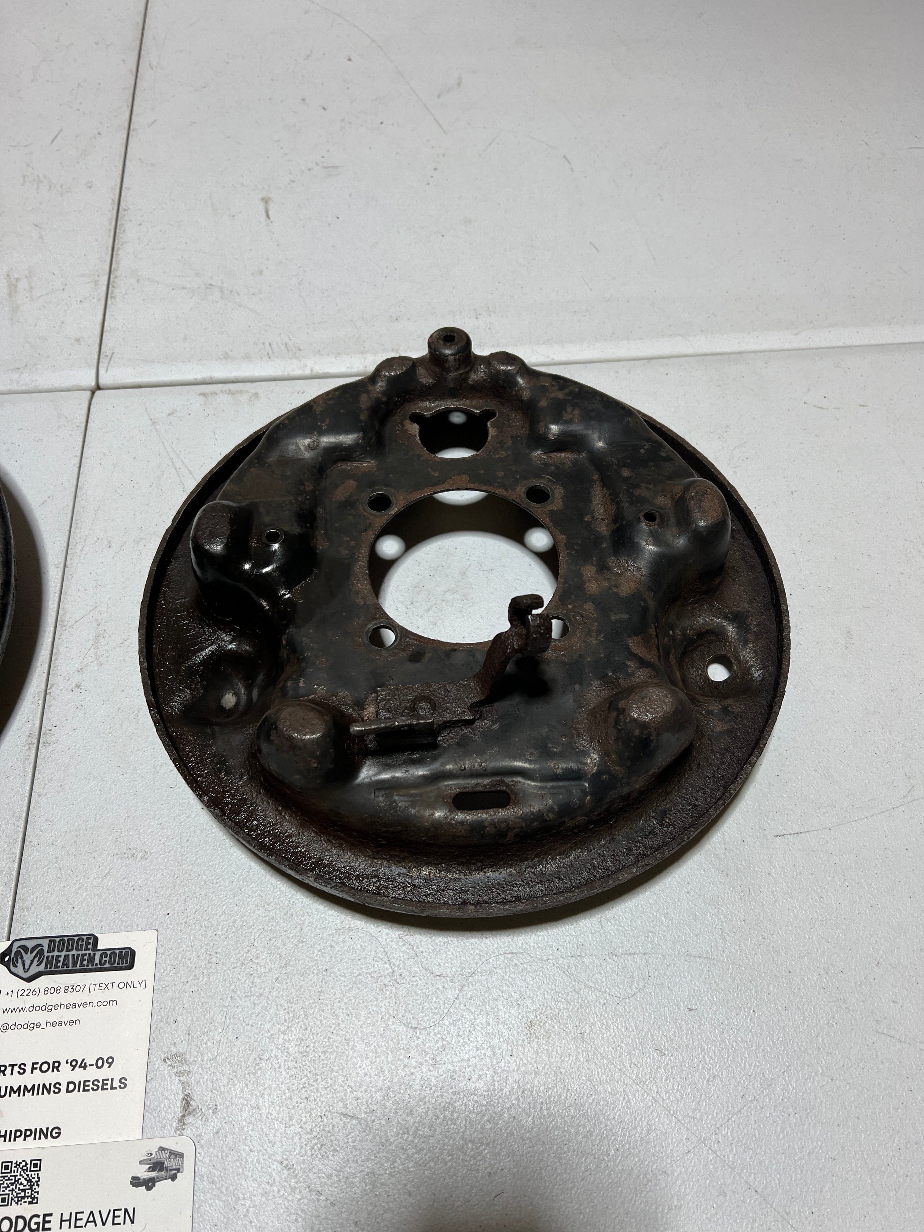 2000-2001 Dodge Ram 2500 3500 Rear LH & RH Drum Brake Backing Plates